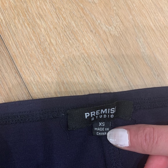 Premise Studio skirt | Curbside last chance to buy - Picture 4 of 4